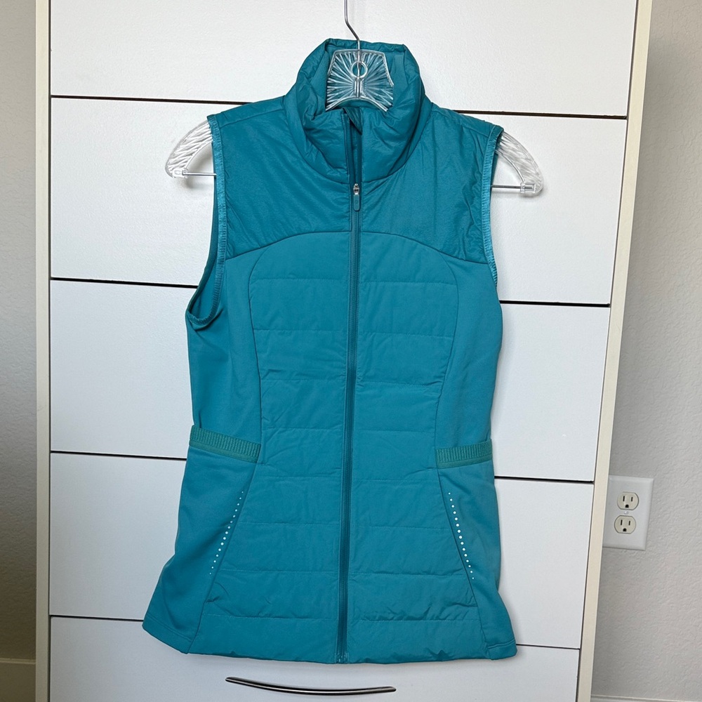 Lululemon Down For It All Vest Size 6